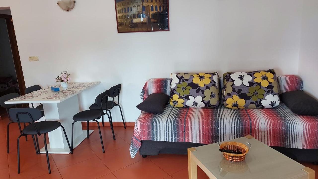 Apartman Porat Apartment Pula Luaran gambar